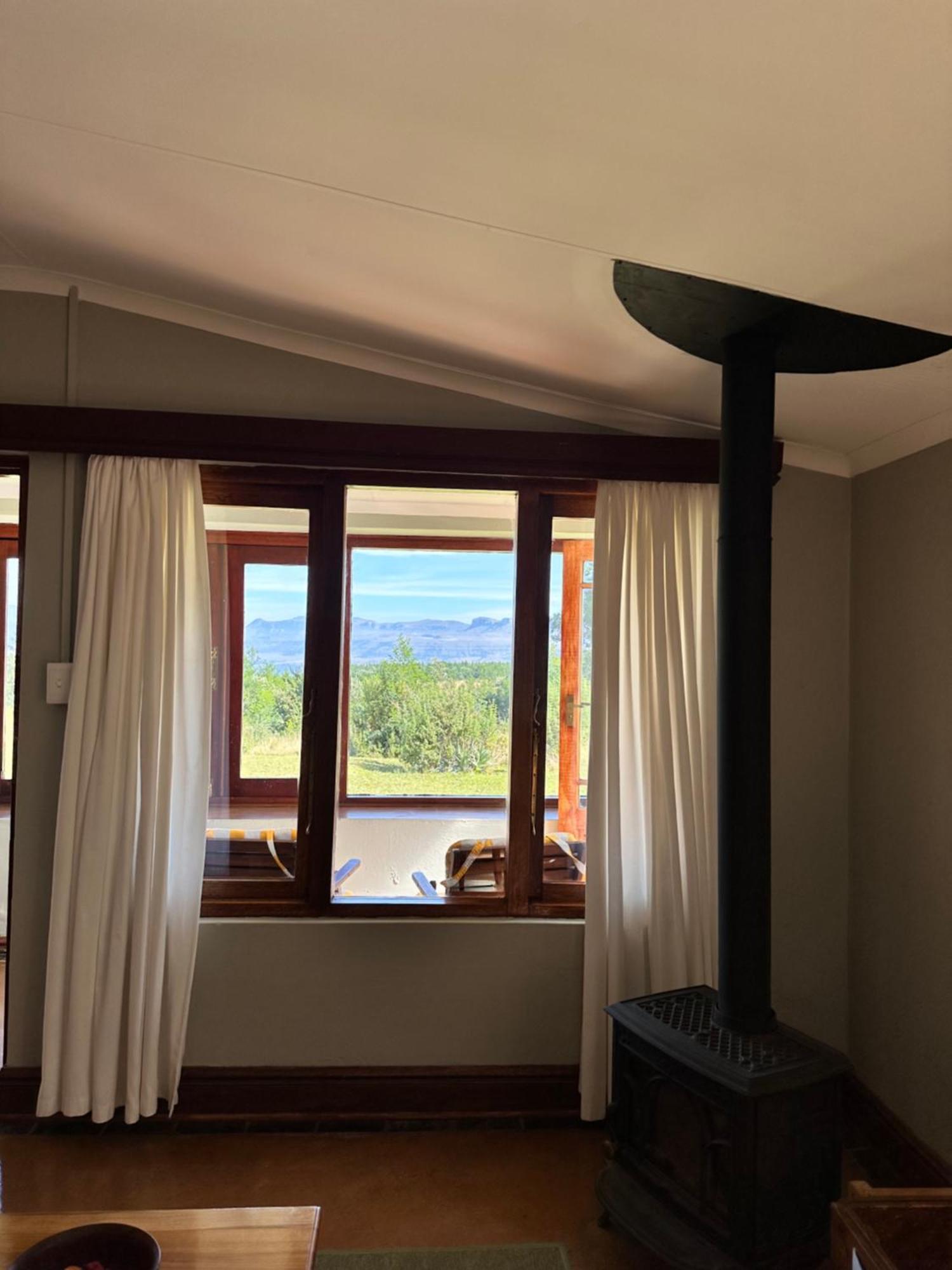 Drakensberg Mountain Retreat Guest House Bergville Exterior photo